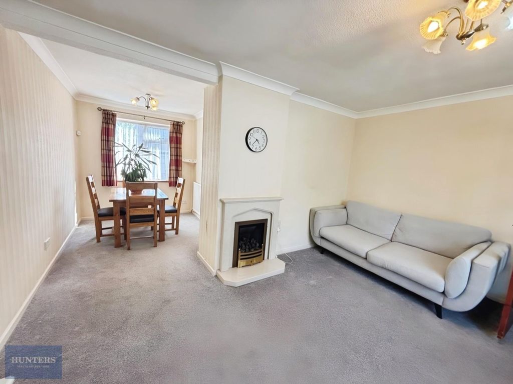 Property photo 2 of 16 Lounge Dining Room 1