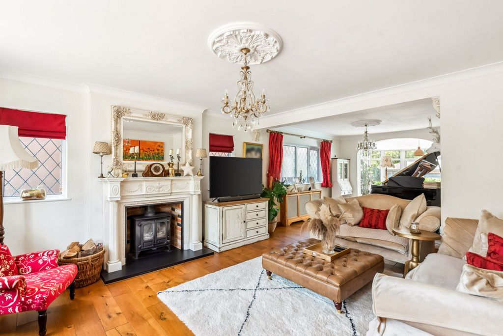 Property photo 3 of 17