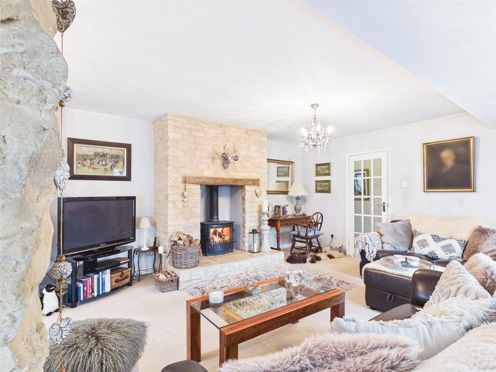 Property photo 3 of 30 Picture No. 01