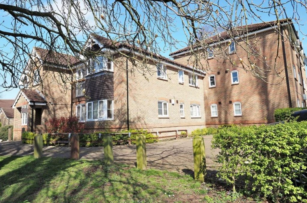 Property photo 1 of 6 4843910