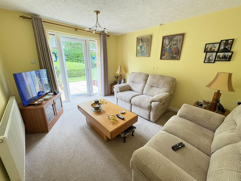 Property photo 2 of 12 Img_0277.Jpeg