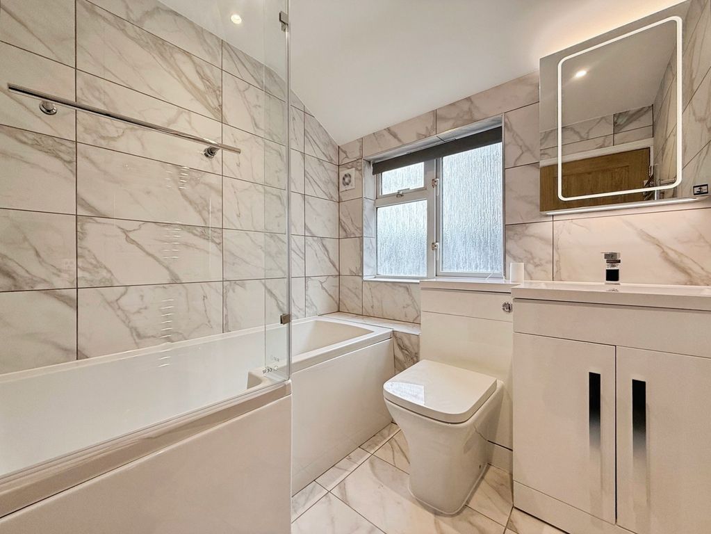 Property photo 3 of 8 Pbox-Img.Jpg