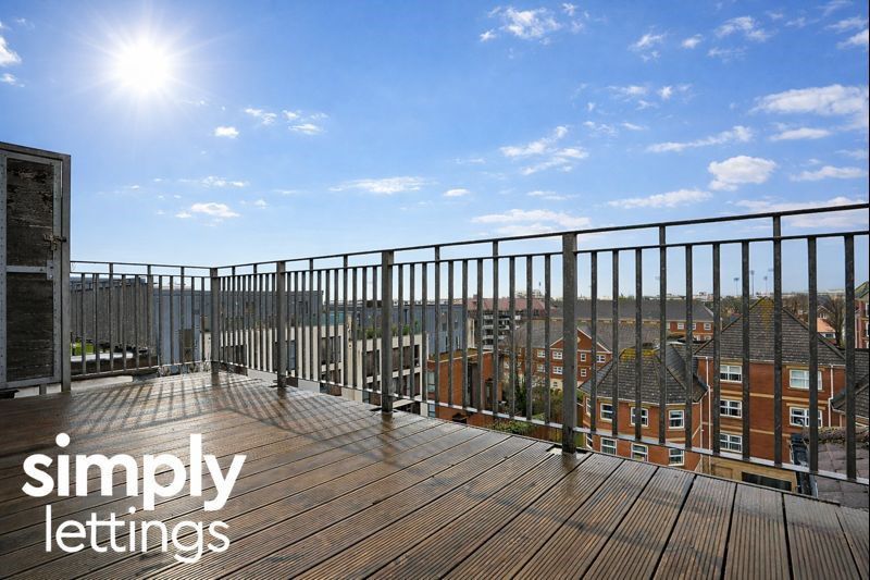 Property photo 3 of 10 Photo 1