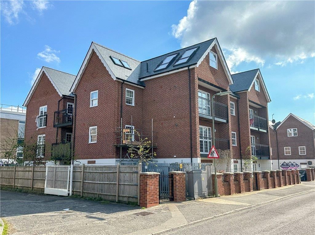 Property photo 1 of 15