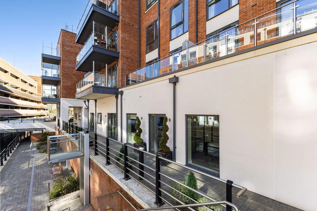 Property photo 1 of 10 Photo 1