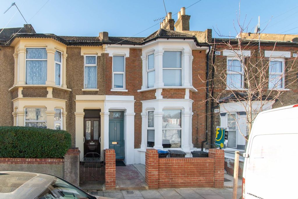 Property photo 2 of 14