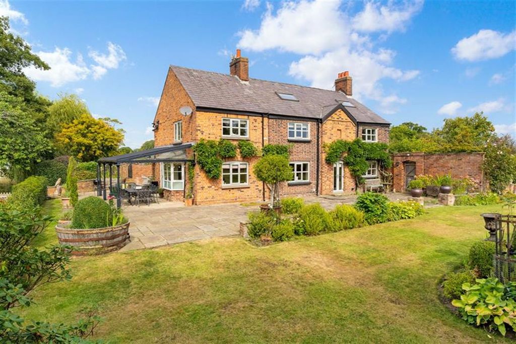 Property photo 1 of 67 (Main)