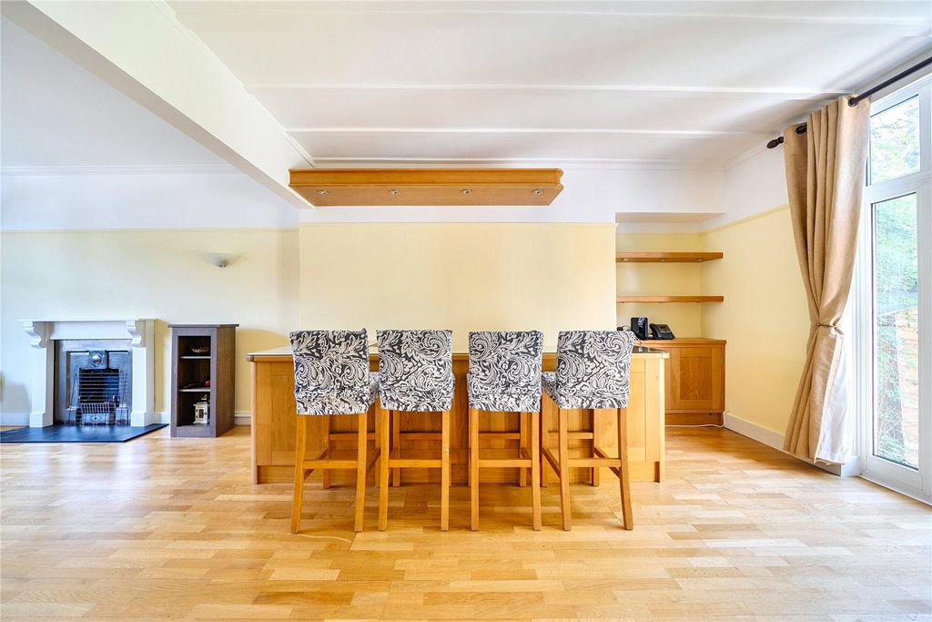 Property photo 3 of 15 Picture No. 06