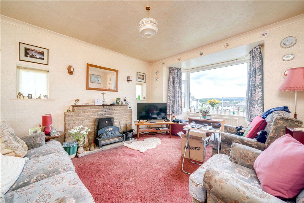 Property photo 3 of 16 Sitting Room