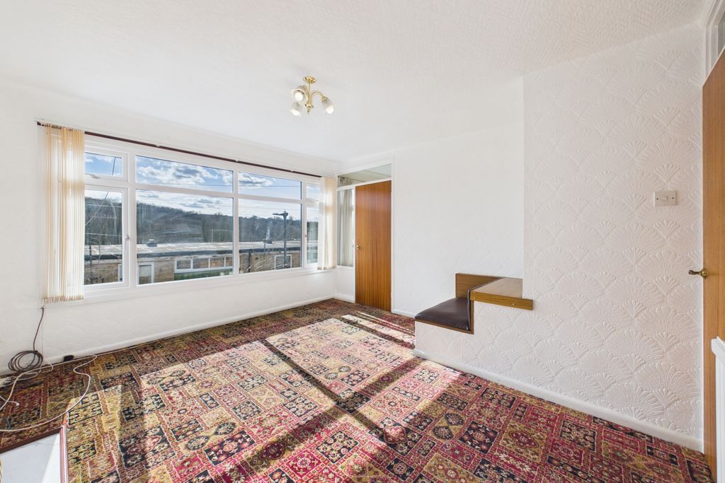 Property photo 2 of 19 Living Room