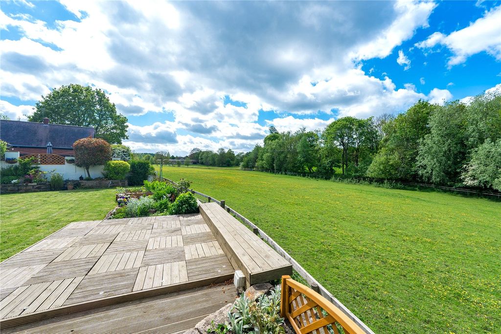 Property photo 2 of 33 Picture No. 33
