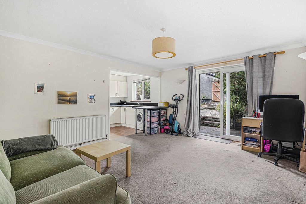 Property photo 3 of 13