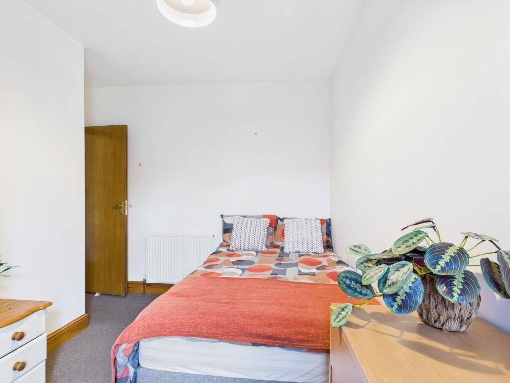 Property photo 2 of 12 Image