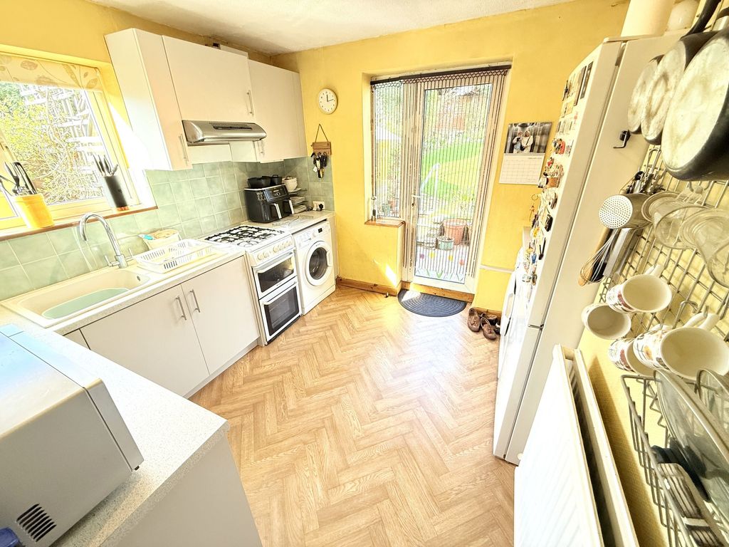 Property photo 3 of 8