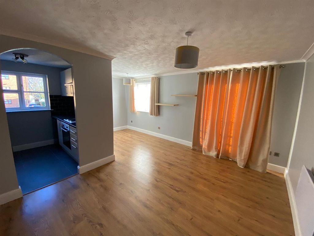 Property photo 3 of 6 B23dc388-55Fe-4F7d-Ac32-A3100986c7d8.Jpg