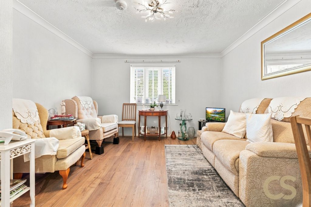 Property photo 2 of 9 5417014