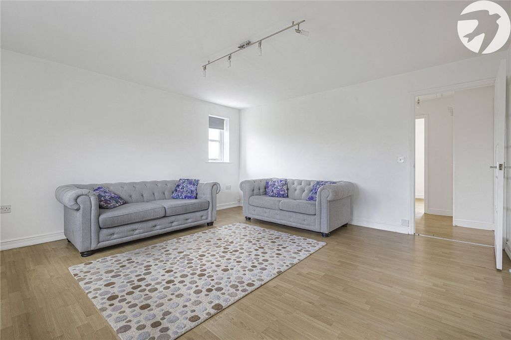 Property photo 2 of 16 Reception