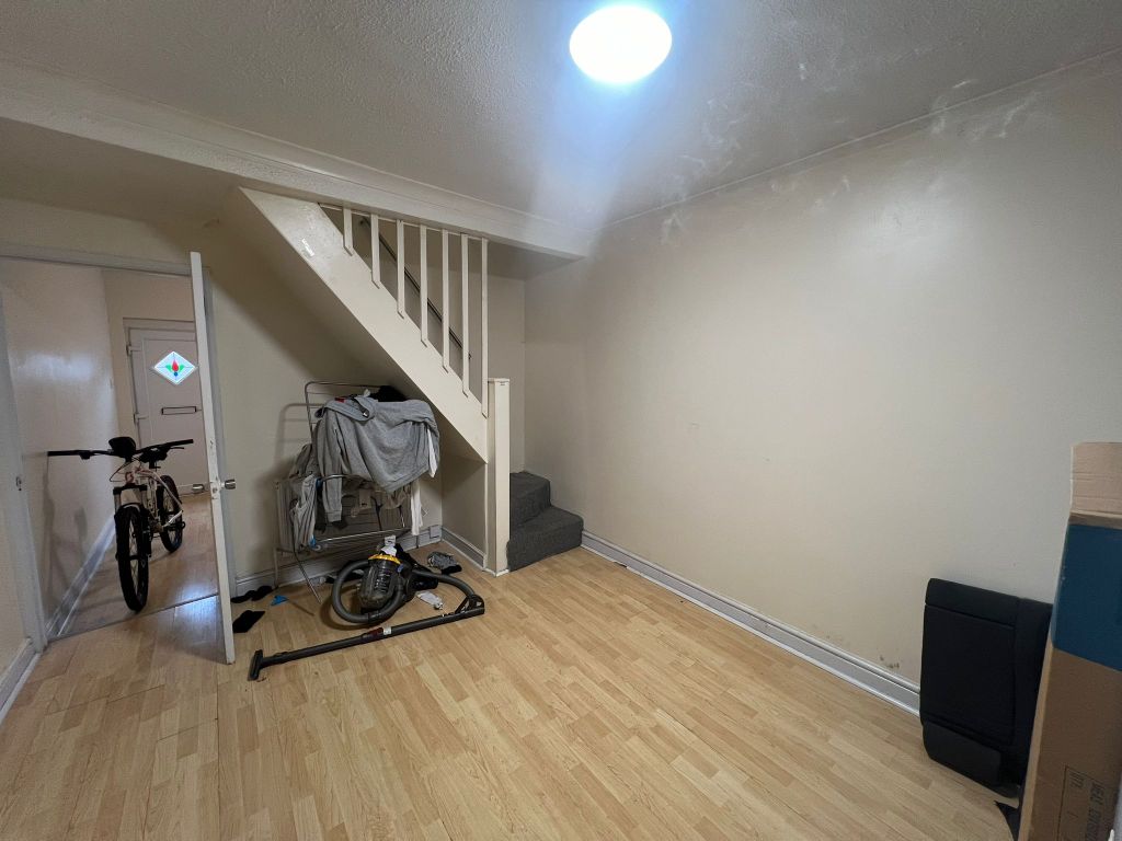 Property photo 3 of 7 Na