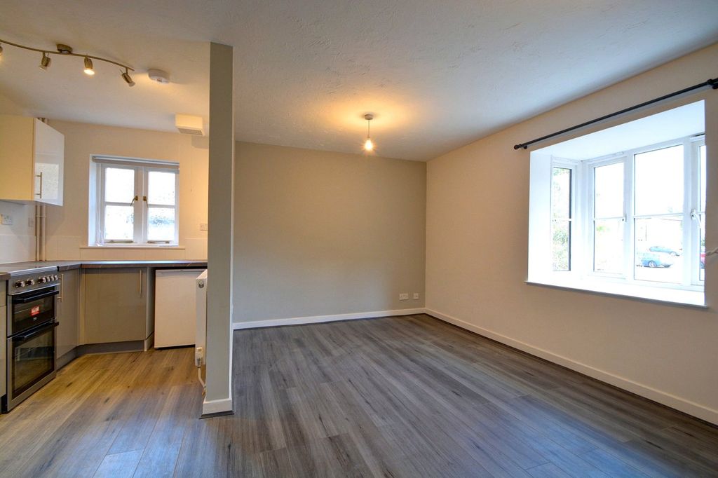 Property photo 3 of 6 Picture No. 04