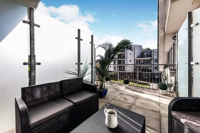 Property photo 2 of 11 294c3Ddd-Af5d-4167-842c-85202Ae15144.Png