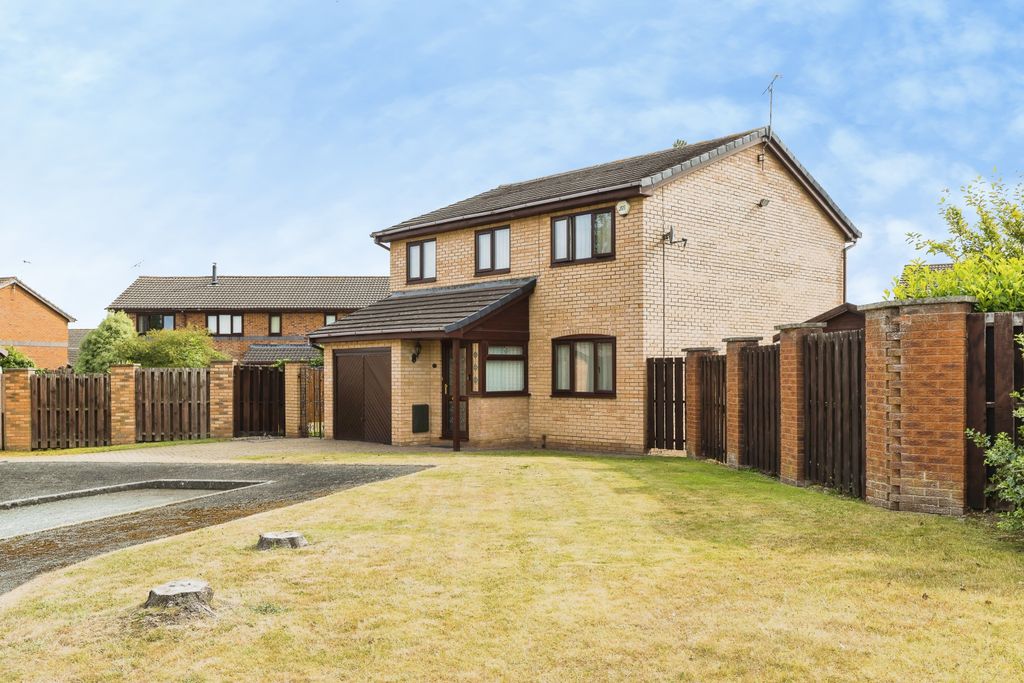 Property photo 3 of 32