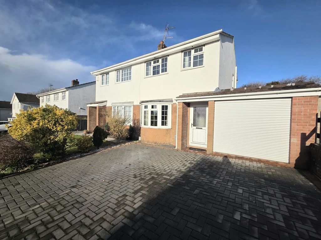 Property photo 1 of 11 Main