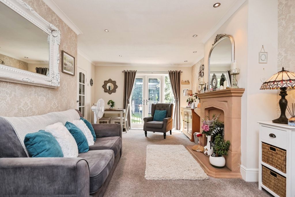 Property photo 3 of 25 Pbox-Img.Jpg