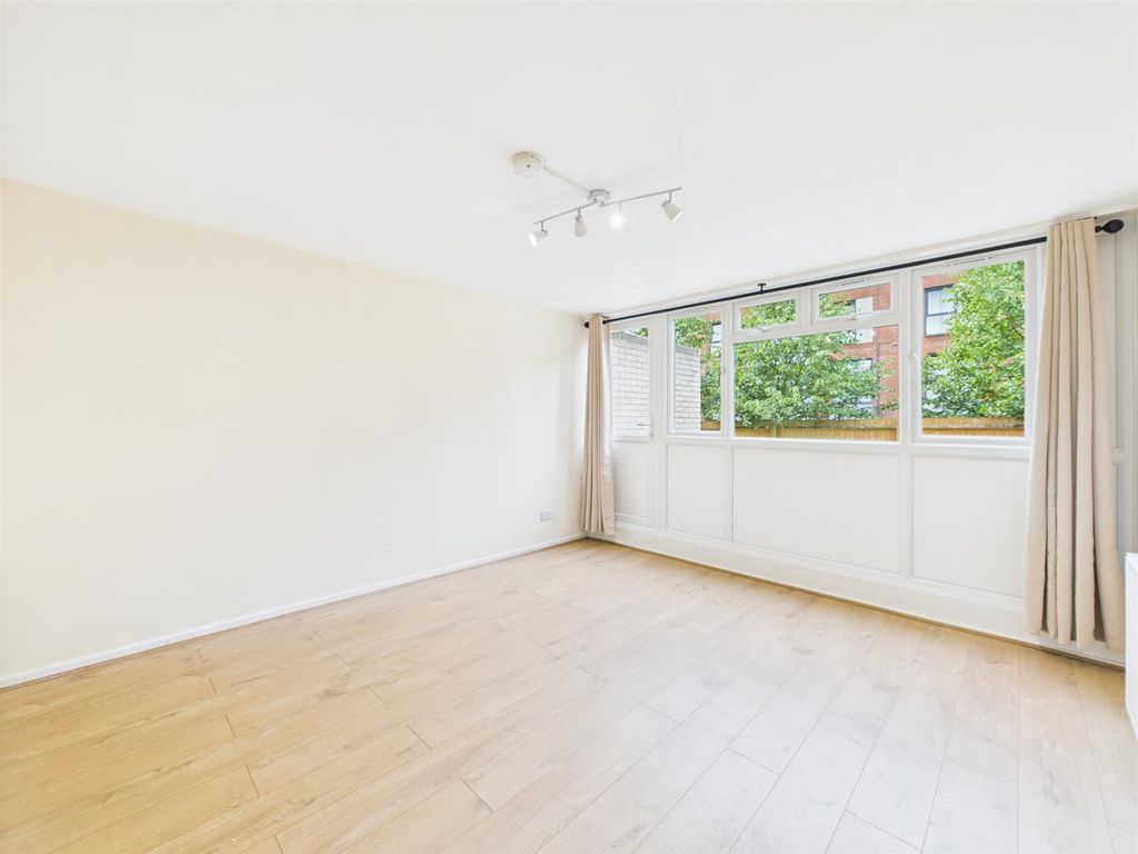 Property photo 1 of 10 Cam05080G0-Pr0133-Still001.Jpg