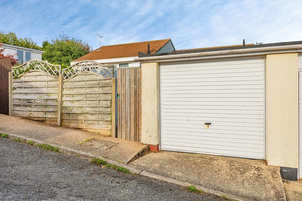 Property photo 3 of 21 Pbox-Img.Jpg