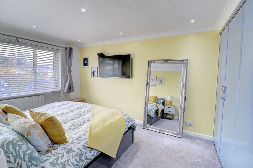 Property photo 2 of 11 Picture No. 07