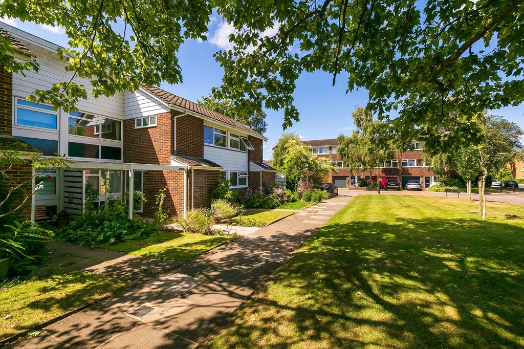 Property photo 2 of 14