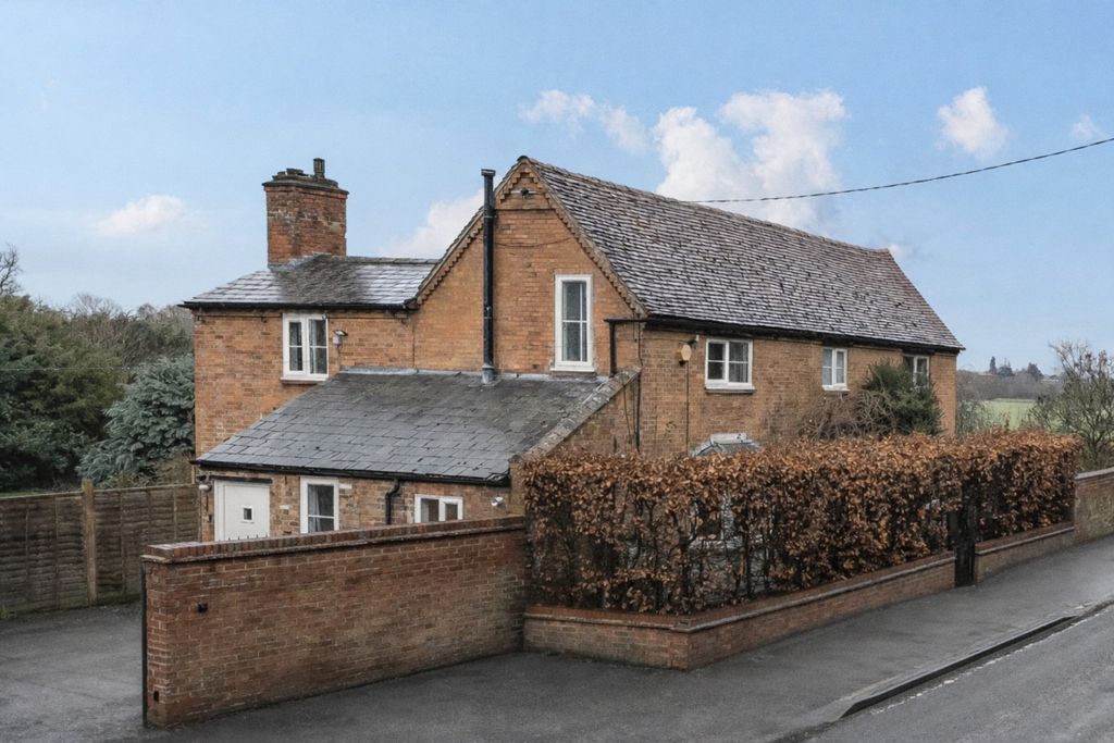 Property photo 1 of 4