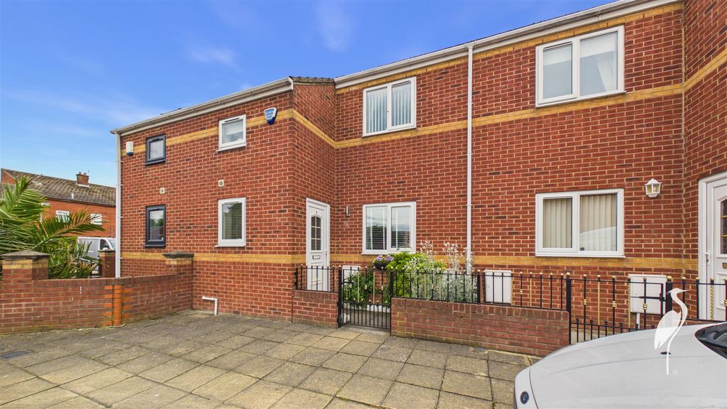 Property photo 1 of 21