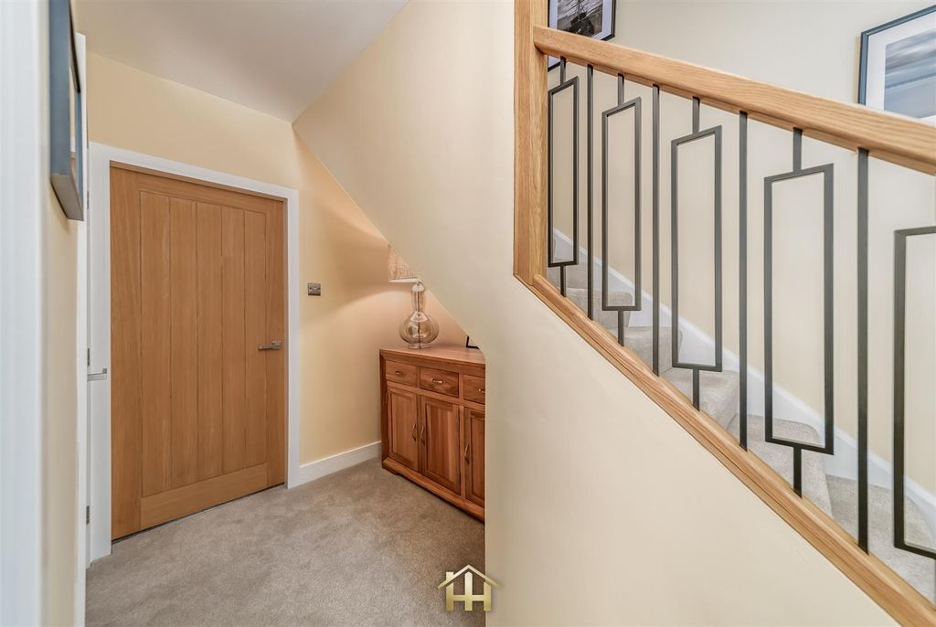 Property photo 3 of 17 35 Earn Cres Dundee Dd2 4Bs 060826 Edit (3 Of 17).