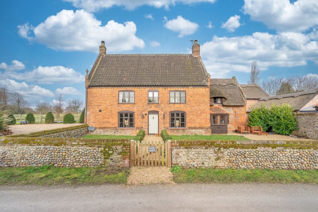 Property photo 1 of 25