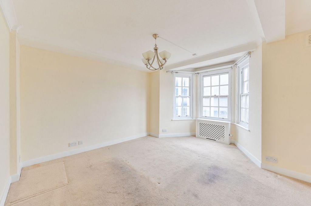 Property photo 2 of 4
