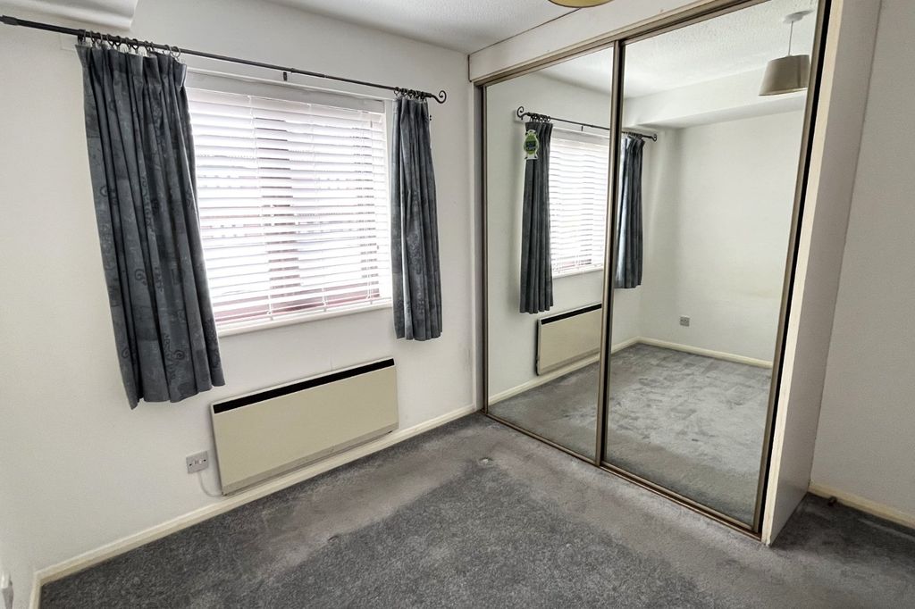 Property photo 3 of 7 Picture No. 02