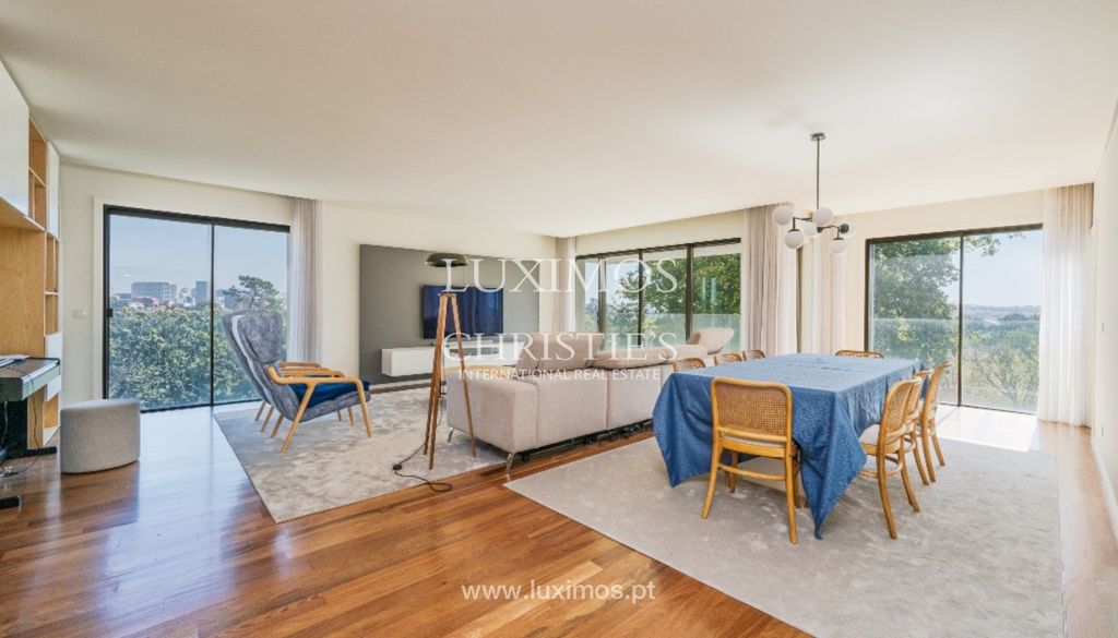 Property photo 3 of 24