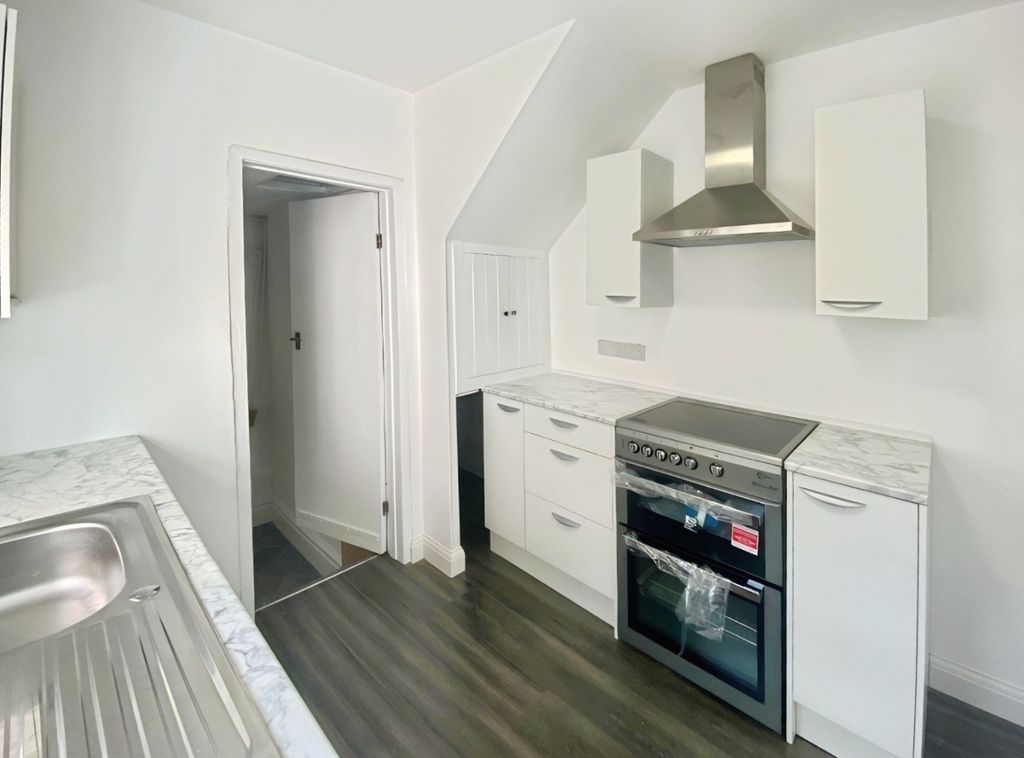 Property photo 3 of 13 5152172