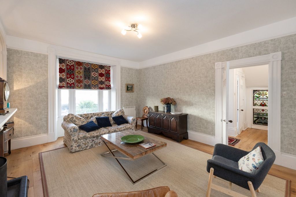 Property photo 3 of 31 Picture No. 09