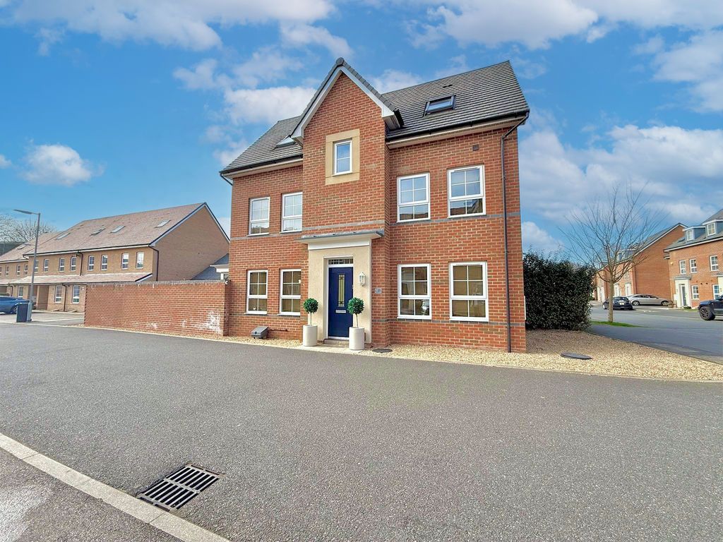 Property photo 1 of 20 Front