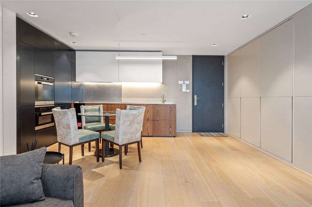 Property photo 3 of 13 Open Plan