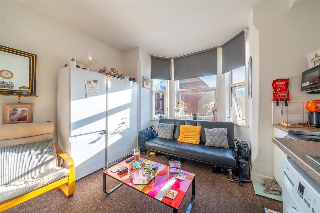 Additional image 6 of 10 bed flat for saleBeech Avenue, New Basford NG7