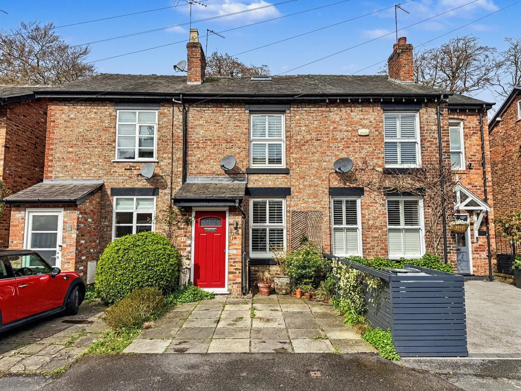 Property photo 3 of 12