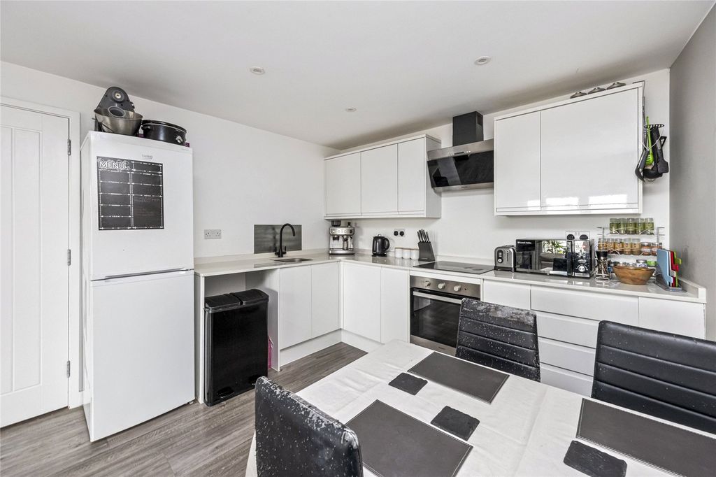 Property photo 2 of 13 Picture No. 09