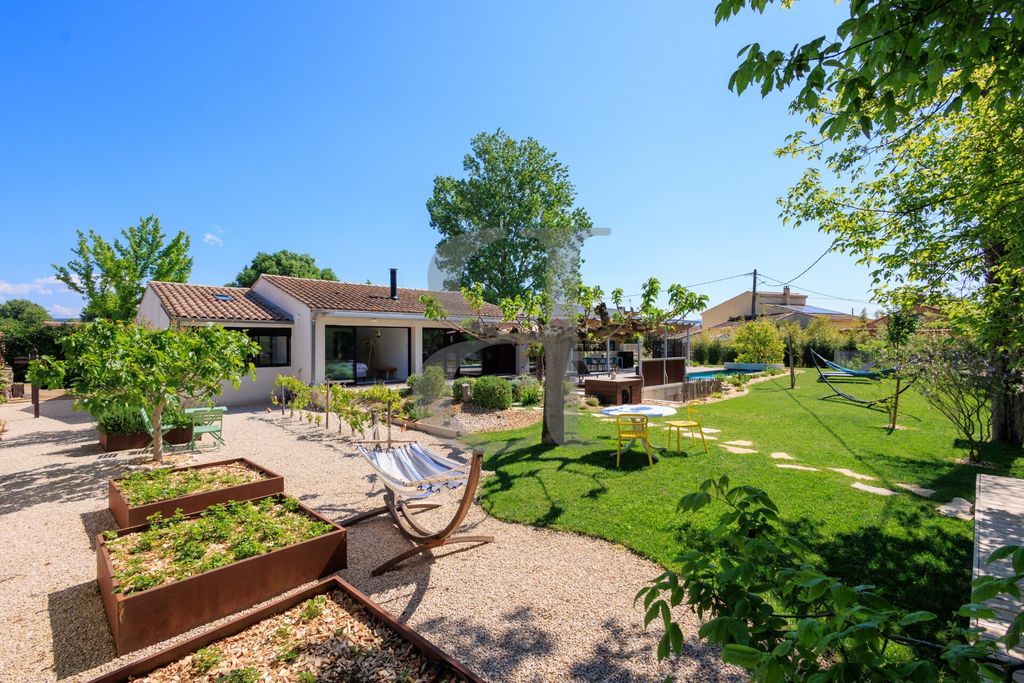 Property photo 3 of 30