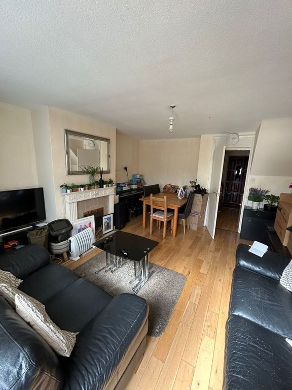 Property photo 1 of 5