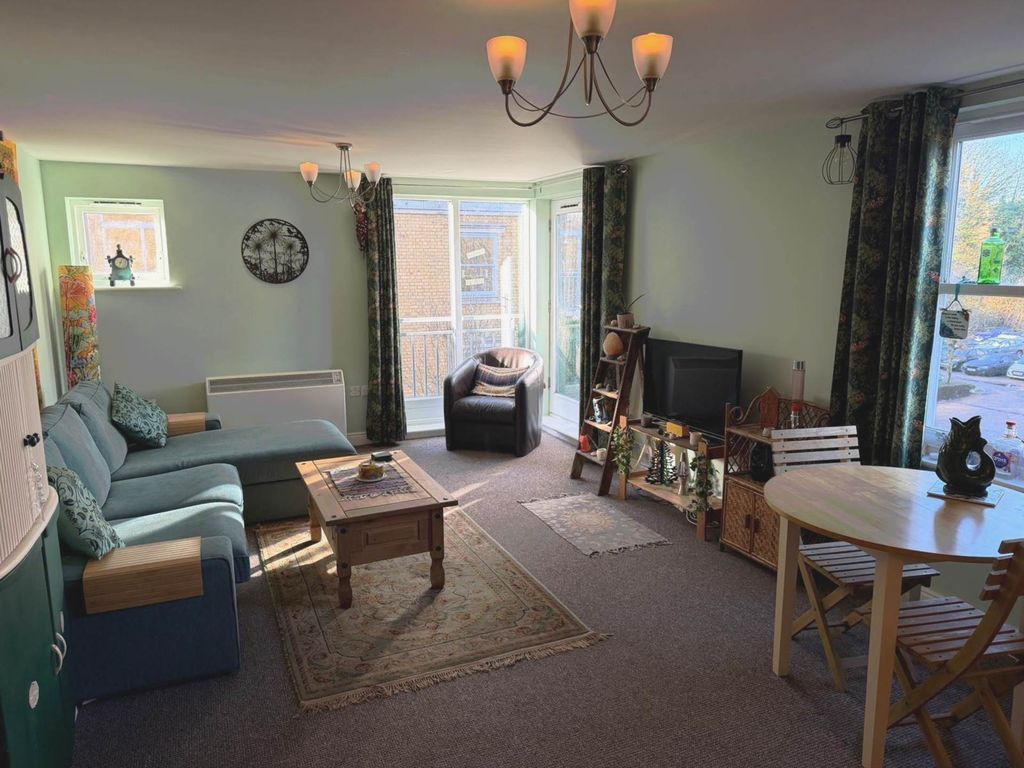 Property photo 1 of 13