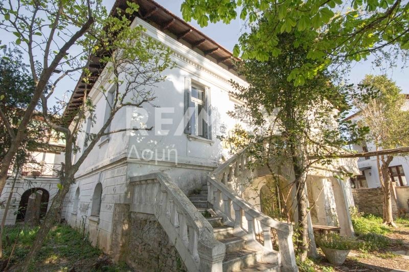 Property photo 1 of 25