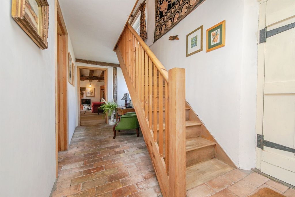 Property photo 2 of 24
